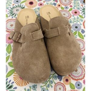 Tan Suede Clogs